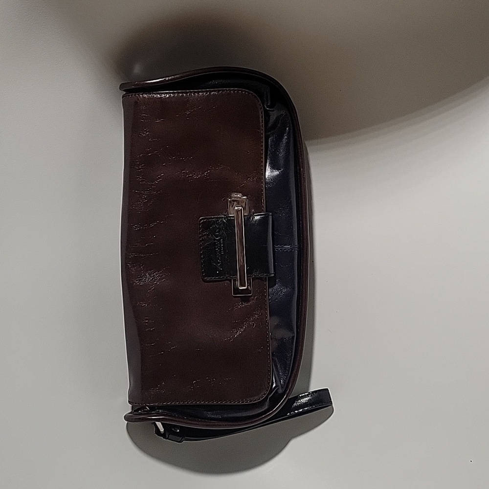 KENNETH COLE Wristlet